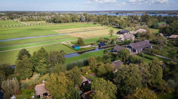 Oasis Giethoorn Villa Exterior photo
