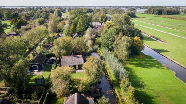 Oasis Giethoorn Villa Exterior photo